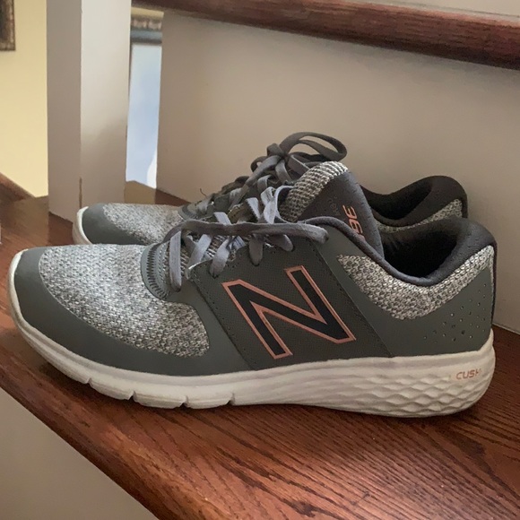 New balance shoes size 7 - Picture 1 of 4